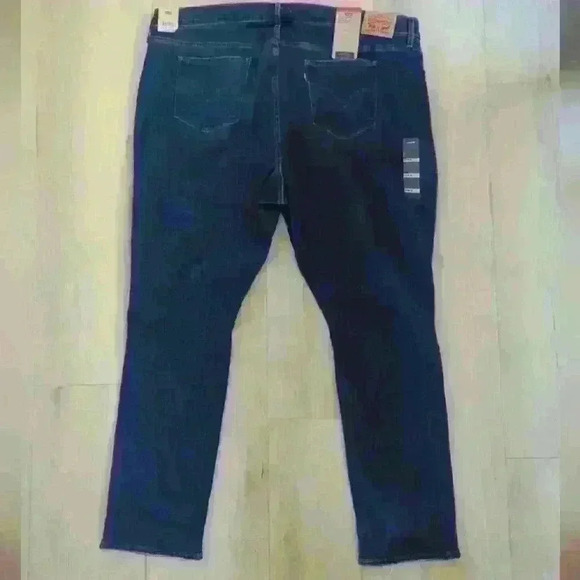 LEVI'S |  Women's 311 Hypersoft Mid-Rise Shaping Skinny Dark Wash Jeans - Picture 3 of 5